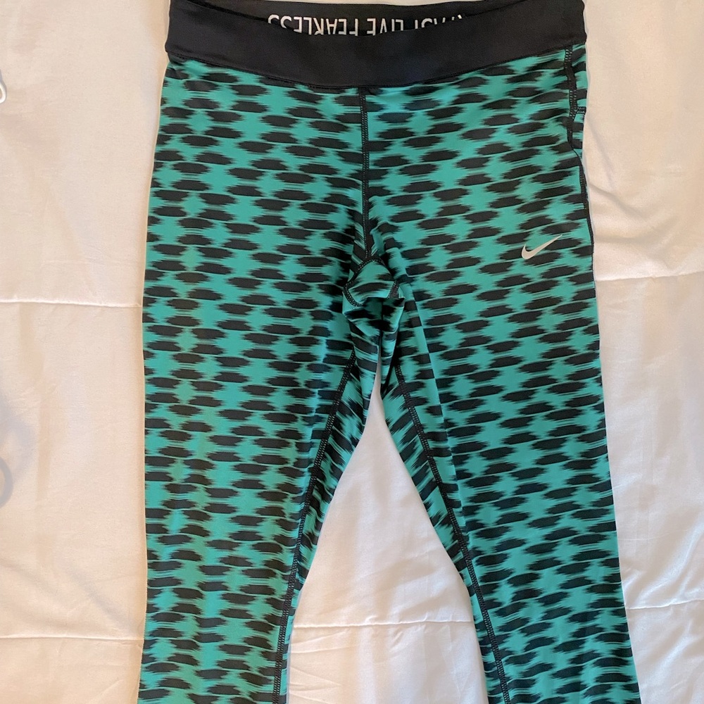 Womens Nike Dry Fit Capris